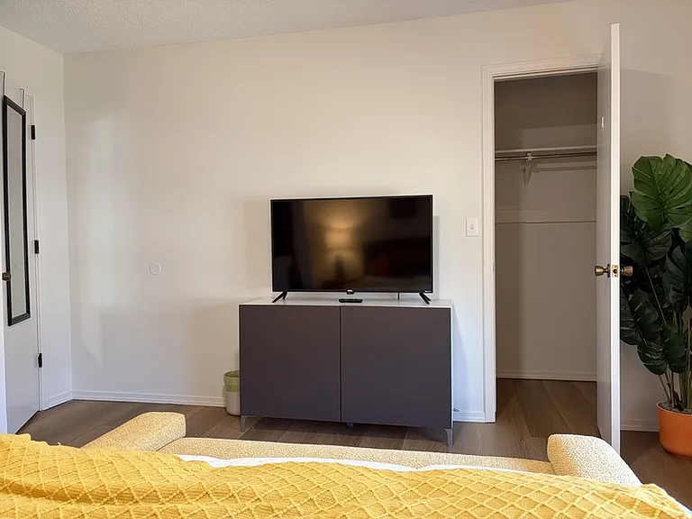 2630 E Kantz Dr — Photo 15