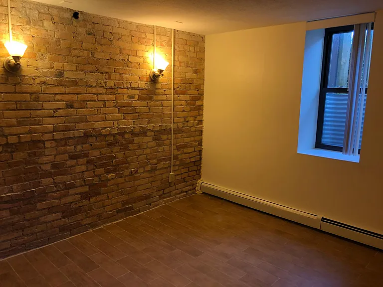 2716 Hennepin Ave S #B1 — Photo 3