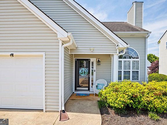 2nd image of 108 Greystone Way