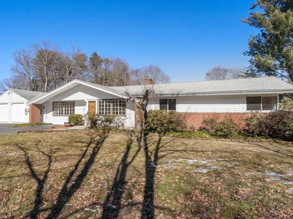 4 Scott Dr, Framingham, MA 01701