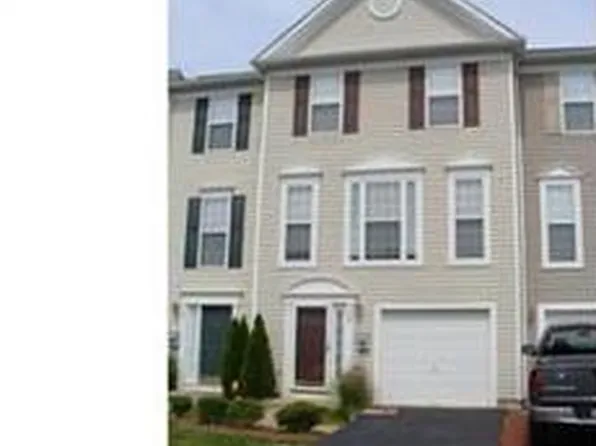 39 Lisa Dr, Newark, DE 19702