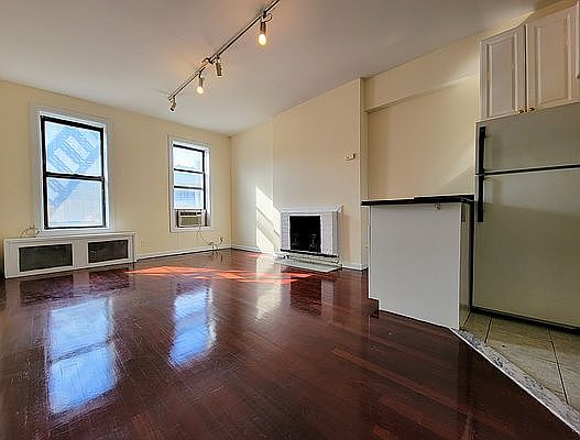 1st image of 309 E 37th St APT 3B