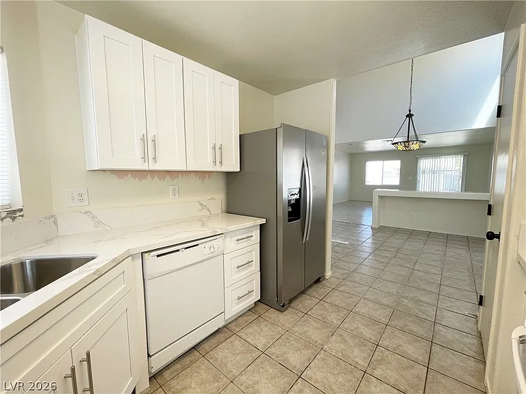 1018 Cliffbrook Hedge Ave — Photo 12