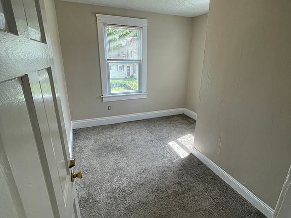 4th image of 279 Cross St