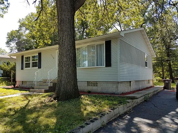 2nd image of 2650 Miami St