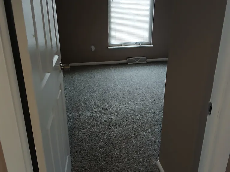 4048 E Livingston Ave — Photo 7