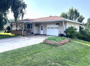 608 7th St, Marathon, WI 54448