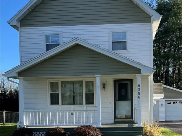 9286 Grange Hill Rd, New Hartford, NY 13413