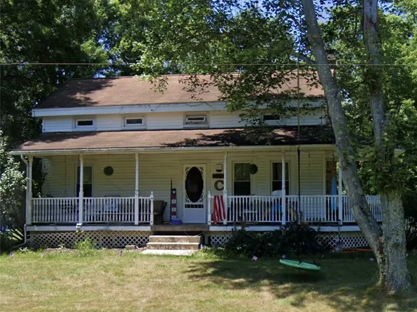 2591 Wayland Rd, Deerfield, OH 44411