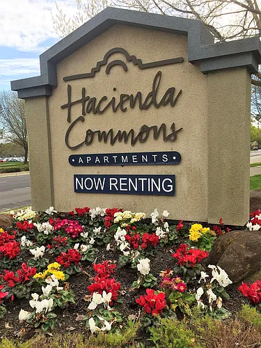Hacienda Commons Photo 1