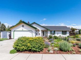 1856 NW 8th St, Redmond, OR 97756