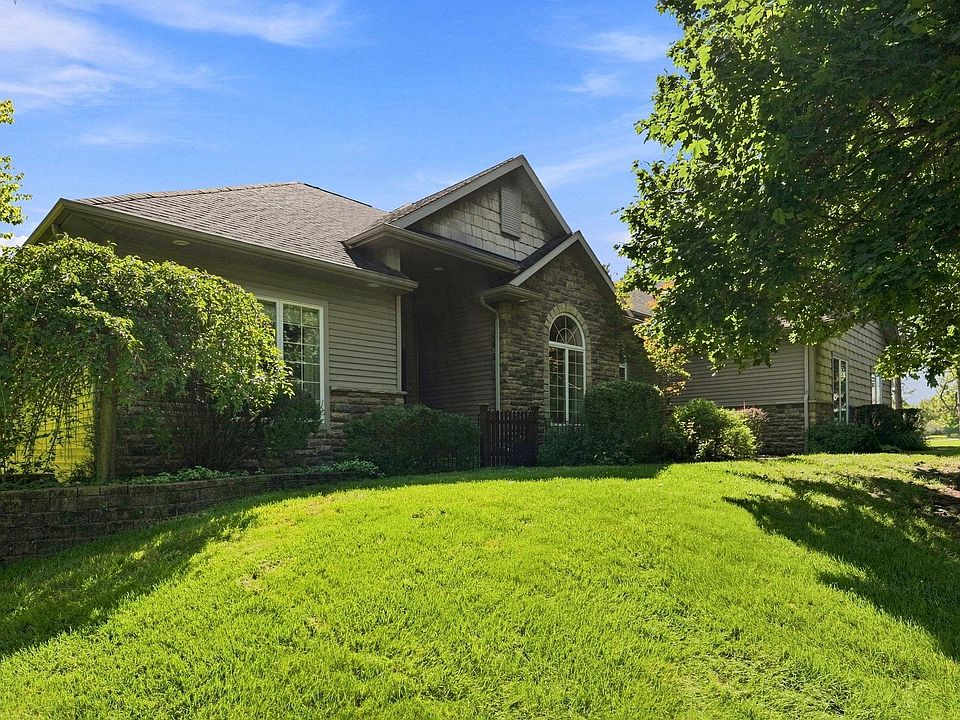 1st image of 130 Peach Tree Ln