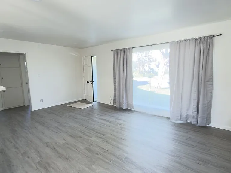 6403 Barela Ave — Photo 4