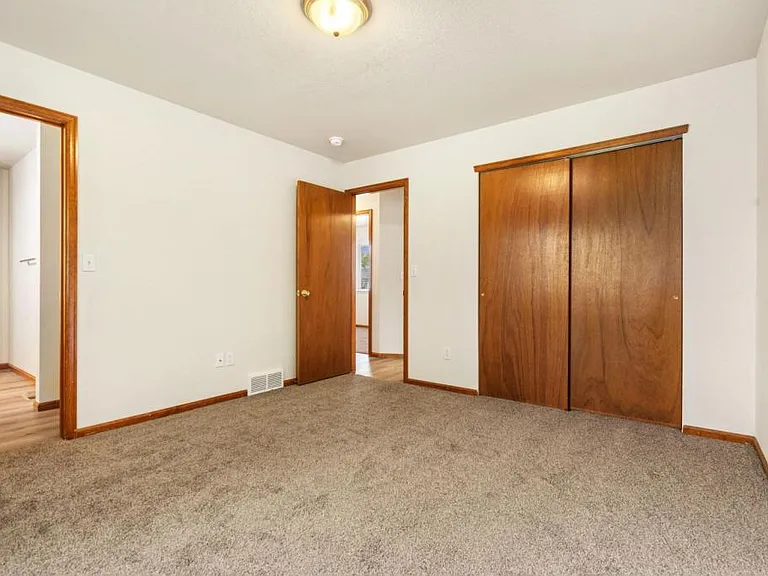 1110 Norma Ct — Photo 12