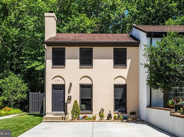 2921 Espana Ct, Fairfax, VA 22031