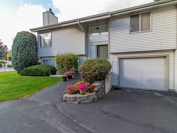 3rd image of 902 E Calkins Dr #902