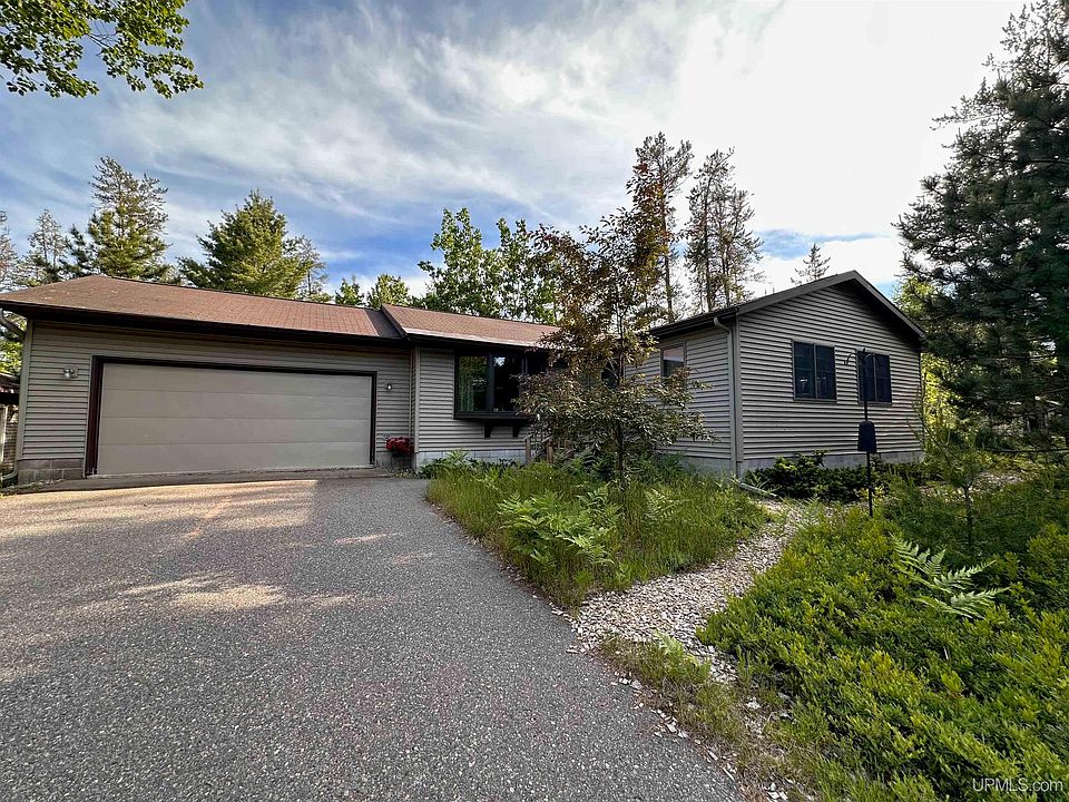1st image of 410 Lakewood Ln