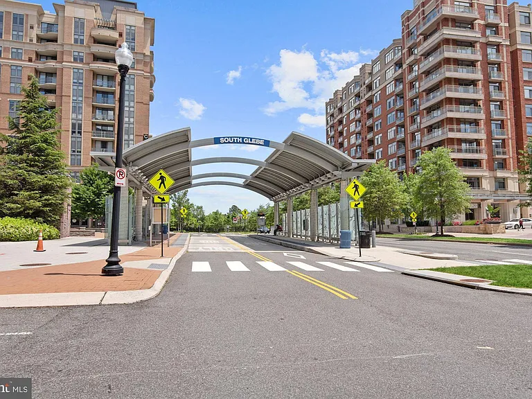 3600 Glebe Rd #202W — Photo 25