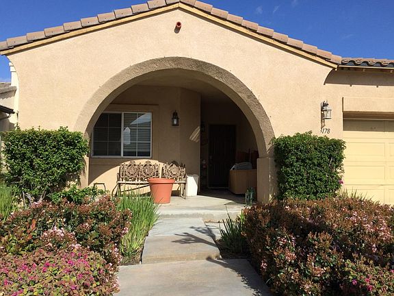 Front yard before artificial turf installed
