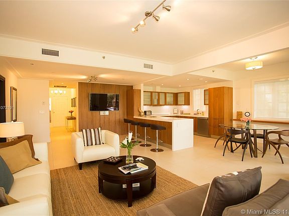 5th image of 19127 Fisher Island Dr #19127