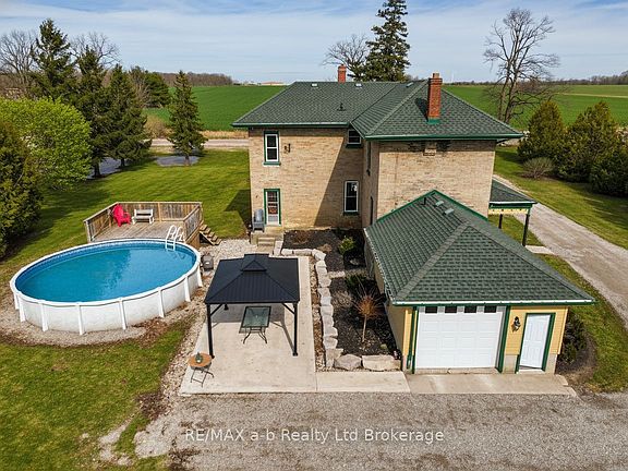 3rd image of 405094 Beaconsfield Rd