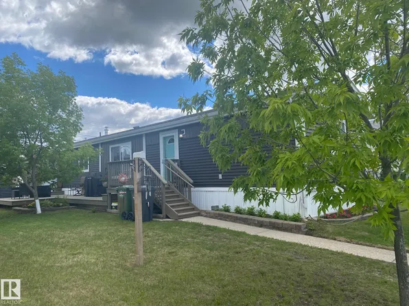 4809 49th Ave, Wetaskiwin, AB T9A 0G5