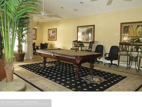 5th image of 3430 Pinewalk Dr N APT 634