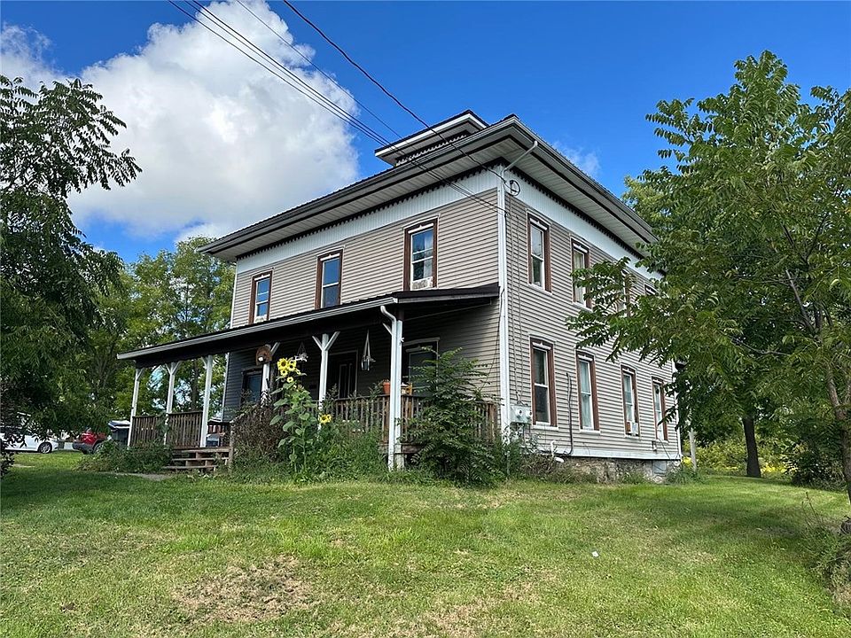 1st image of 25 Bridge St #1