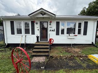 309 Jackson St, Smithville, TN 37166
