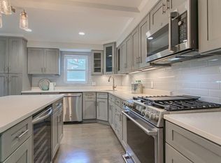 9 Oak St, Somerville, MA 02143