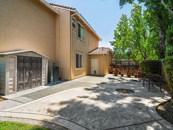 4th image of 3817 Rollingwood Drive