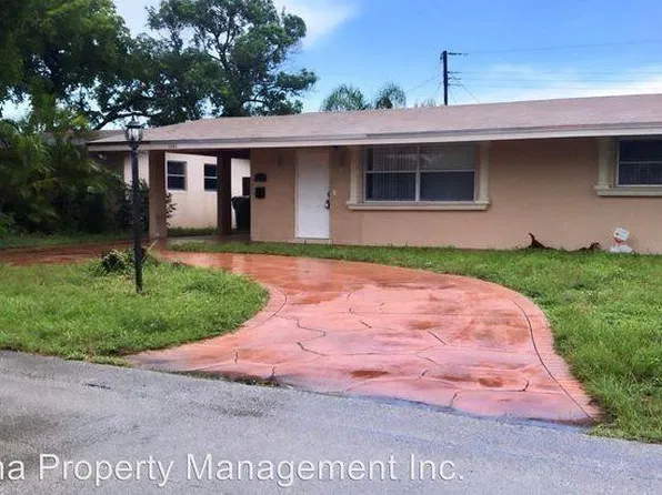 1541 NW 79th Way, Hollywood, FL 33024