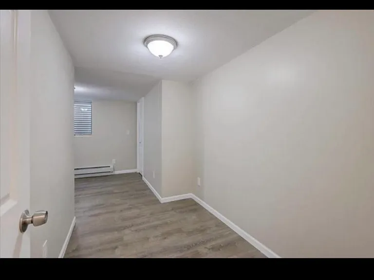 4253 James Ave N #3 — Photo 6
