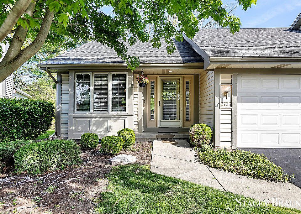 1st image of 2735 Mulford Dr SE