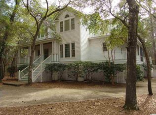 629 Hawthorn Dr, Pawleys Island, SC 29585