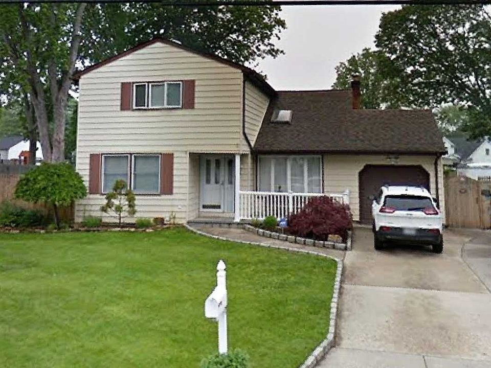 1st image of 15 Mallard Ave