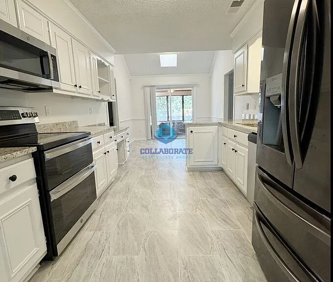 8070 Farmingdale Rd — Photo 4