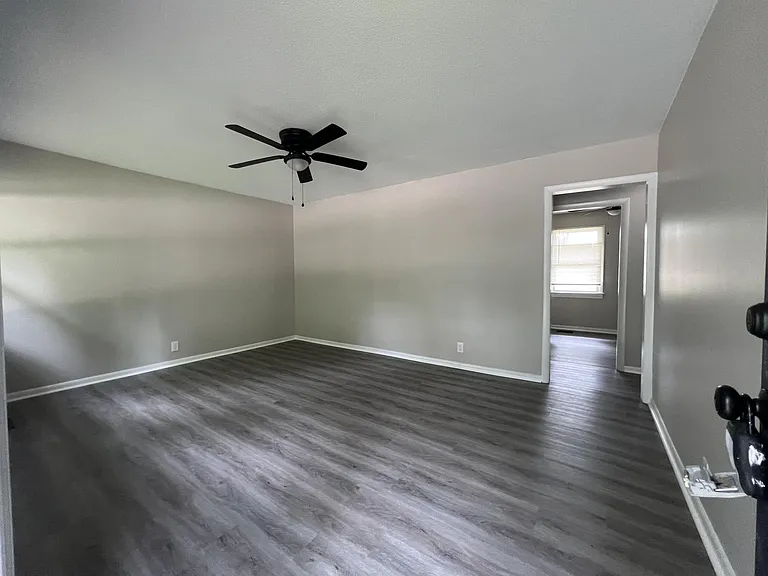 518 Ohara St — Photo 3