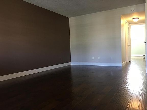 5th image of 109 Paradise Harbour Blvd APT 102