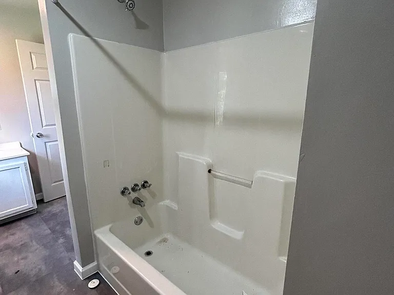 926 Edison Ave — Photo 16