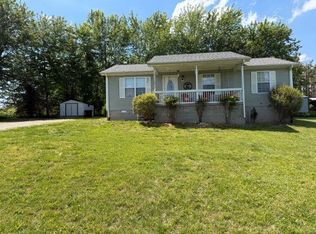 27 Red Horse Ave, Scottsville, KY 42164