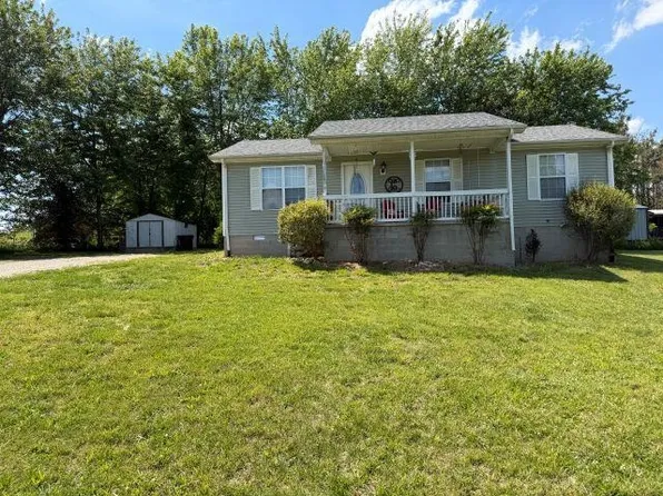 27 Red Horse Ave, Scottsville, KY 42164