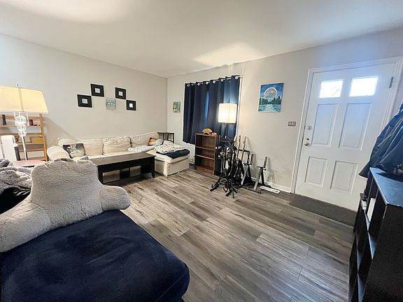 3rd image of 2950 Desplaines Ave #2950