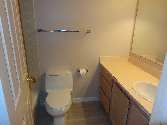 954 Schneitter Cir #H-5 — Photo 23