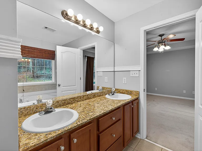 155 W River Bend Dr — Photo 32