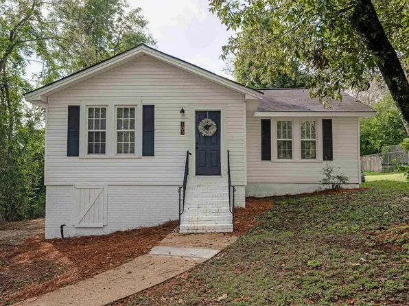 103 Virginia Dr, Bessemer, AL 35023