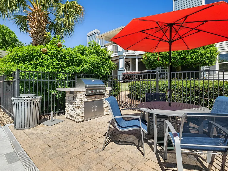 Palmetto Place Apartments — Photo 19