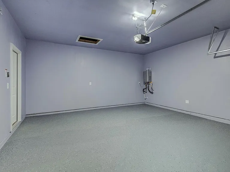 519 Louis Ln — Photo 28