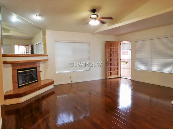 1405 Santa Margarita St, Las Vegas, NV 89146