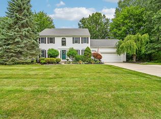 32096 Teasel Ct, Avon Lake, OH 44012